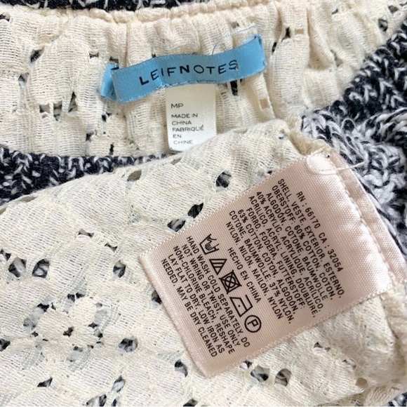 Anthropologie Crochet Lace High Low Mixed Media Black White Sweater Size MP - Picture 9 of 10